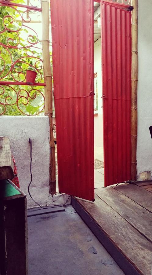 Meanwhile In Veracruz Exterior foto